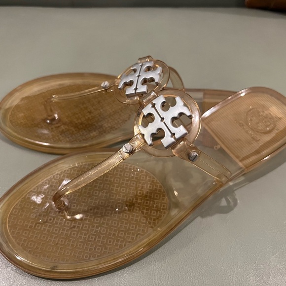 TORY BURCH Champagne and Silver Miller Jellies Sandals Flip Flops - Picture 2 of 2